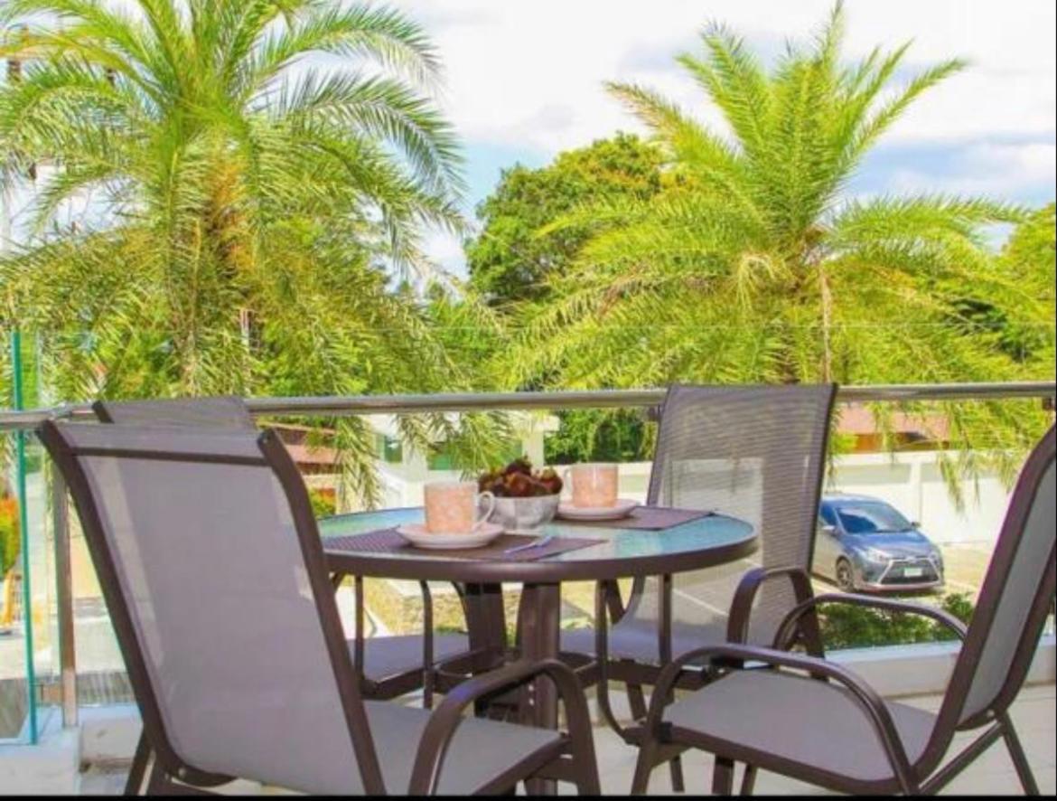 Rawai Beach Condo Buitenkant foto
